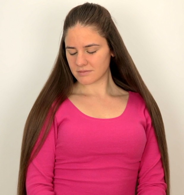 VIDEO - Suzana&#x27;s special hairstyle: Vertical double braids
