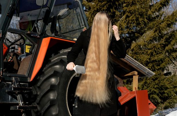 VIDEO - The Tractor