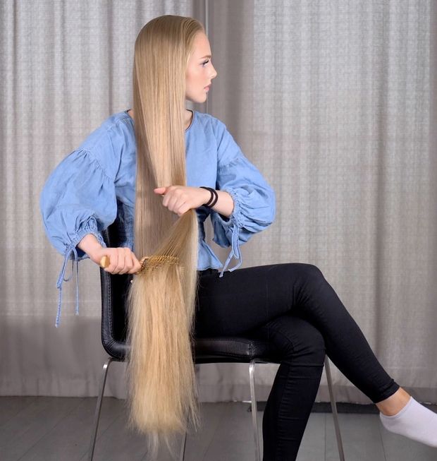 VIDEO - The perfect hair brushing