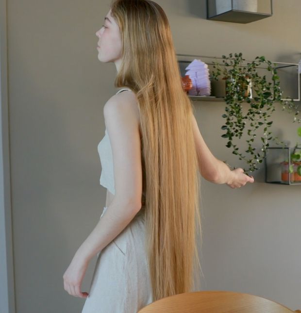 VIDEO - Rapunzel&#x27;s house tour