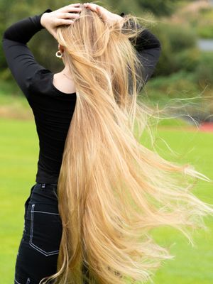 PHOTO SET - Epic blonde hair flips photoshoot