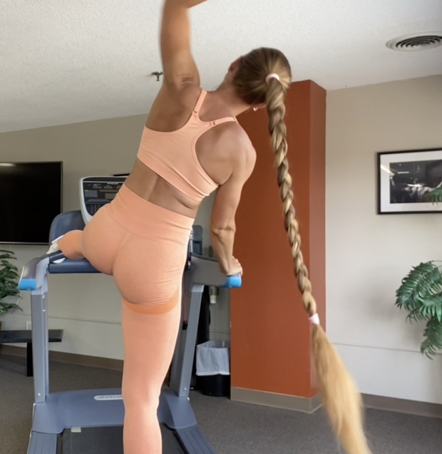 VIDEO - Real-Life Rapunzel&#x27;s workout