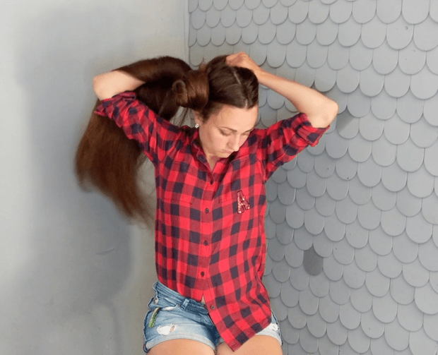 VIDEO - Massive hair deluxe