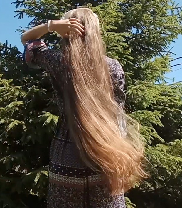 VIDEO - Vera in the sun (part 1)