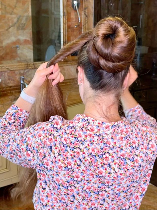 VIDEO - Extreme super thick and long hair