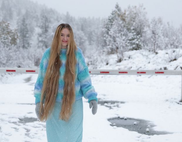 VIDEO - Rapunzel&#x27;s winter walk 2