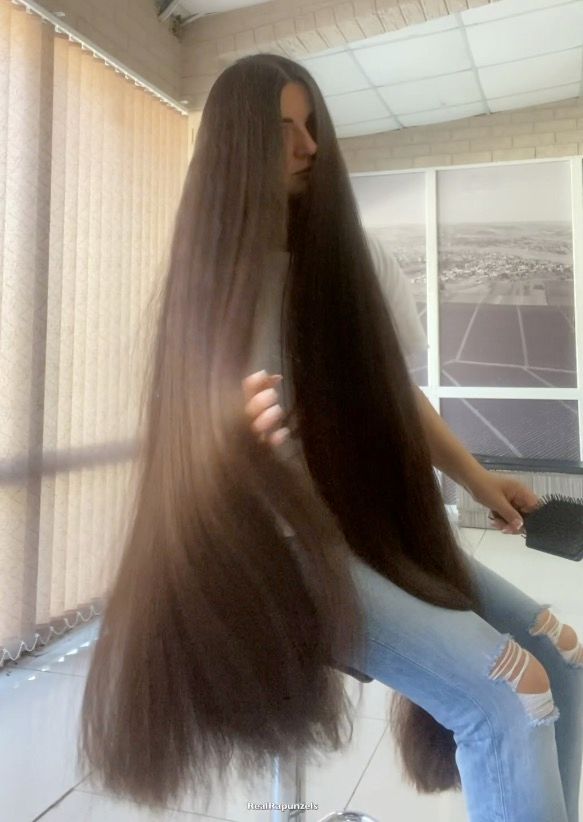 PHONE VIDEO - Insanely thick hair