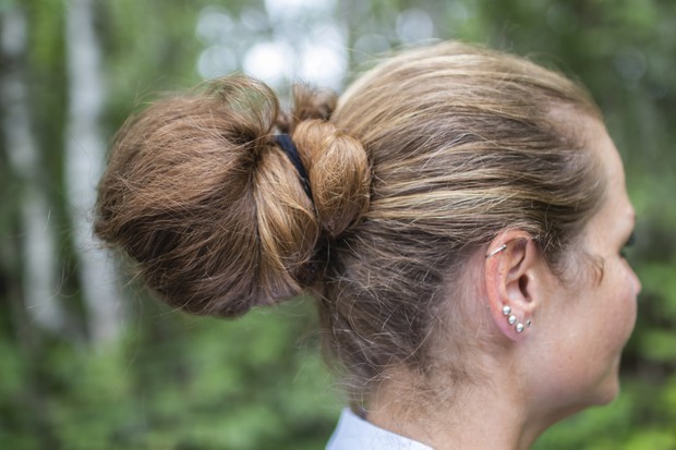 PHOTO SET - Siri&#x27;s big bun in beautiful nature photoshoot