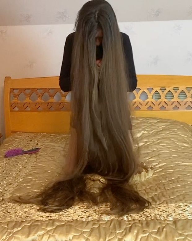 VIDEO - Rapunzel on gold