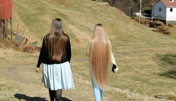 VIDEO - Rapunzel and her friend&#x27;s forest walk