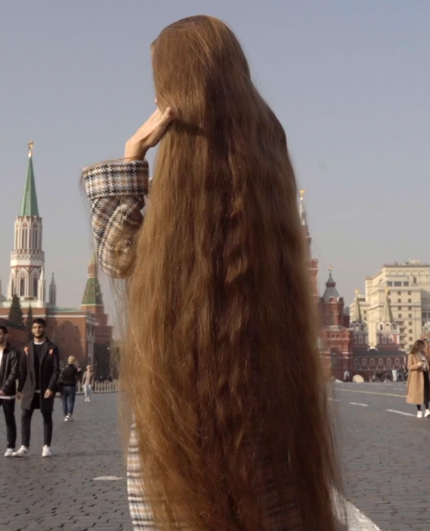 VIDEO - Rapunzel in the city