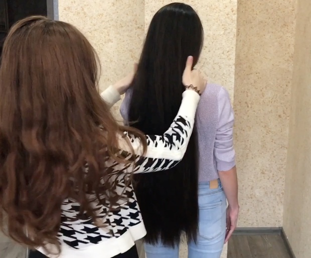 VIDEO - Long hair and fun
