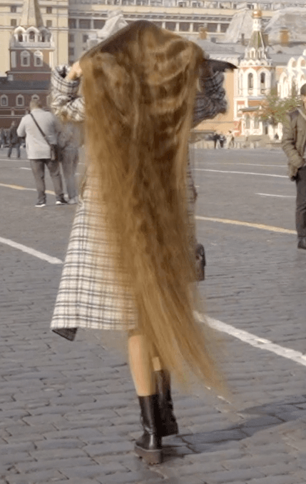 VIDEO - Rapunzel in the city