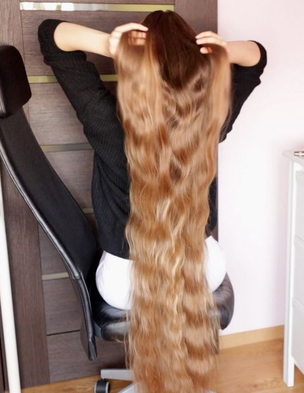 VIDEO - Ultra beautiful blonde