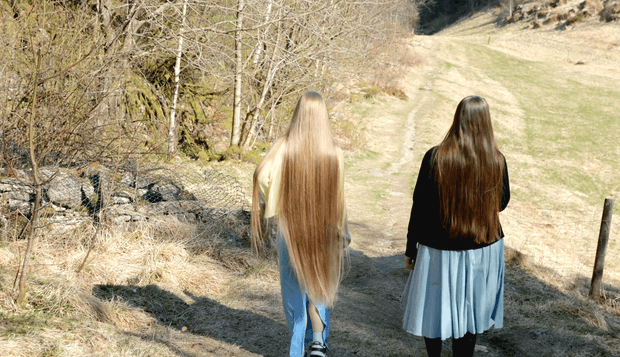 VIDEO - Rapunzel and her friend&#x27;s forest walk