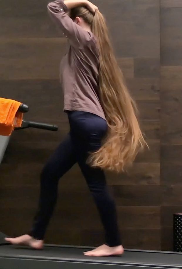VIDEO - Treadmill Rapunzel