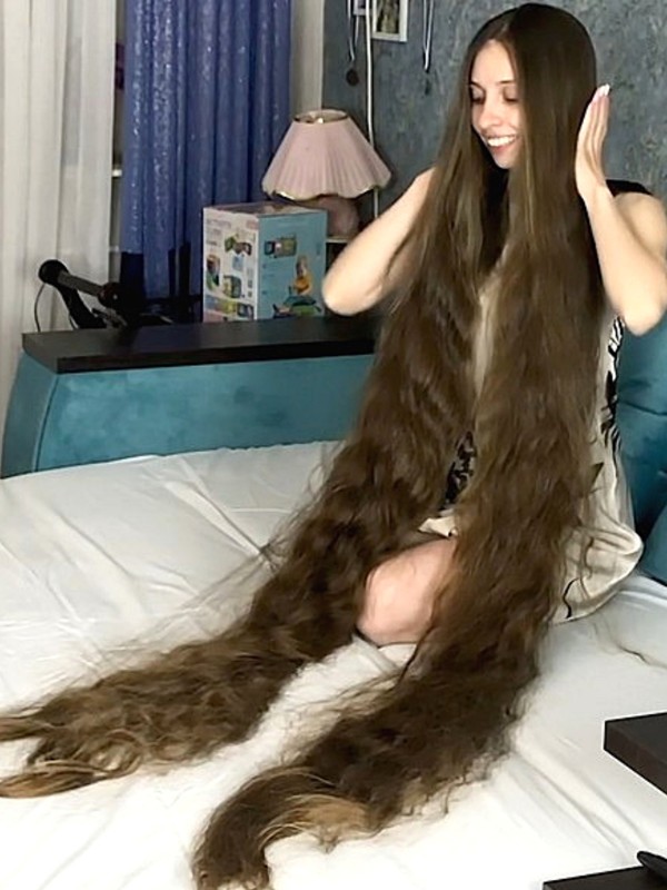 VIDEO - Long hair bed covering