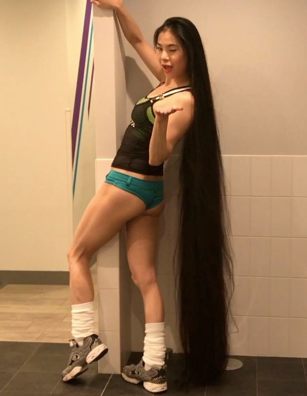 VIDEO - The longest hair at the gym