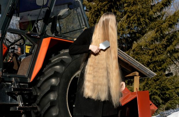 VIDEO - The Tractor
