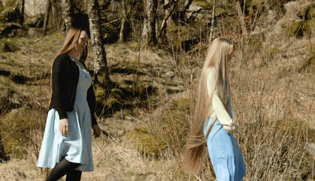 VIDEO - Rapunzel and her friend&#x27;s forest walk