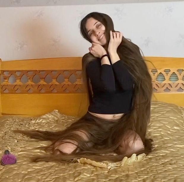 VIDEO - Rapunzel on gold