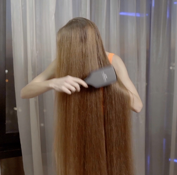 VIDEO - Super silky hair after a wash