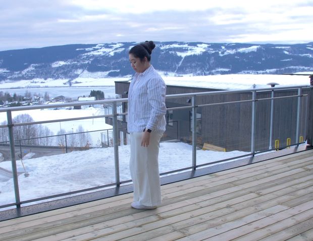 VIDEO - Hair display with a beautiful view