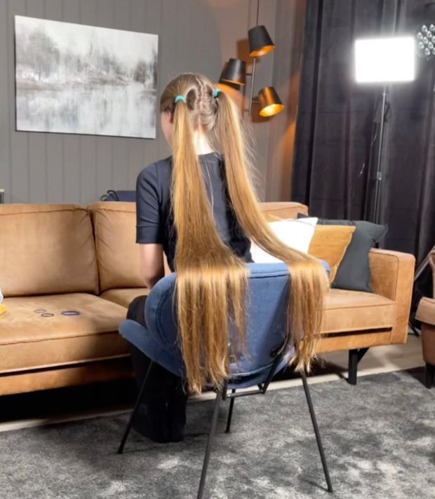 VIDEO - Emilie shoot BTS