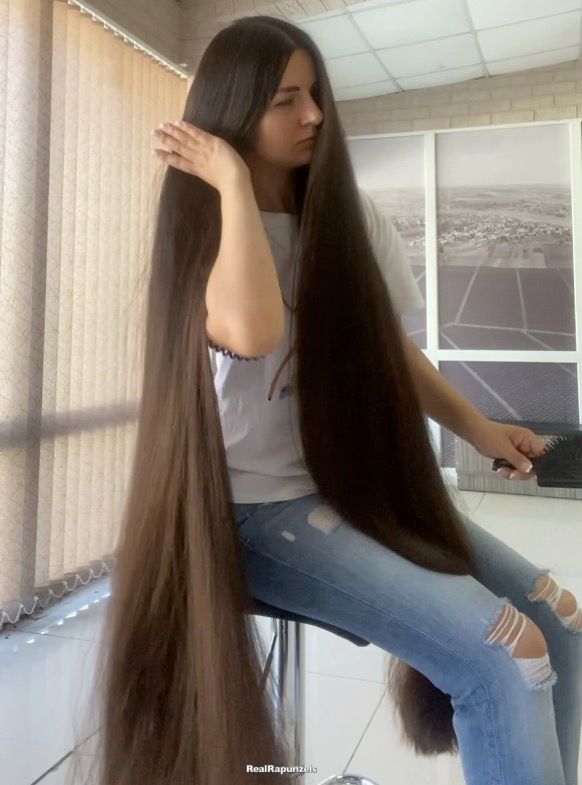 PHONE VIDEO - Insanely thick hair