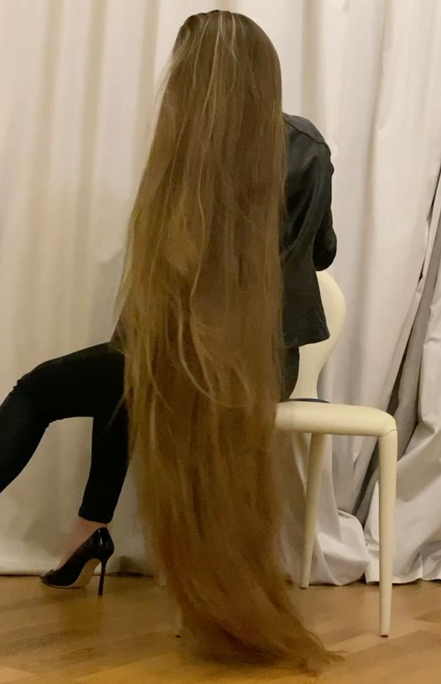 VIDEO - The hair lady