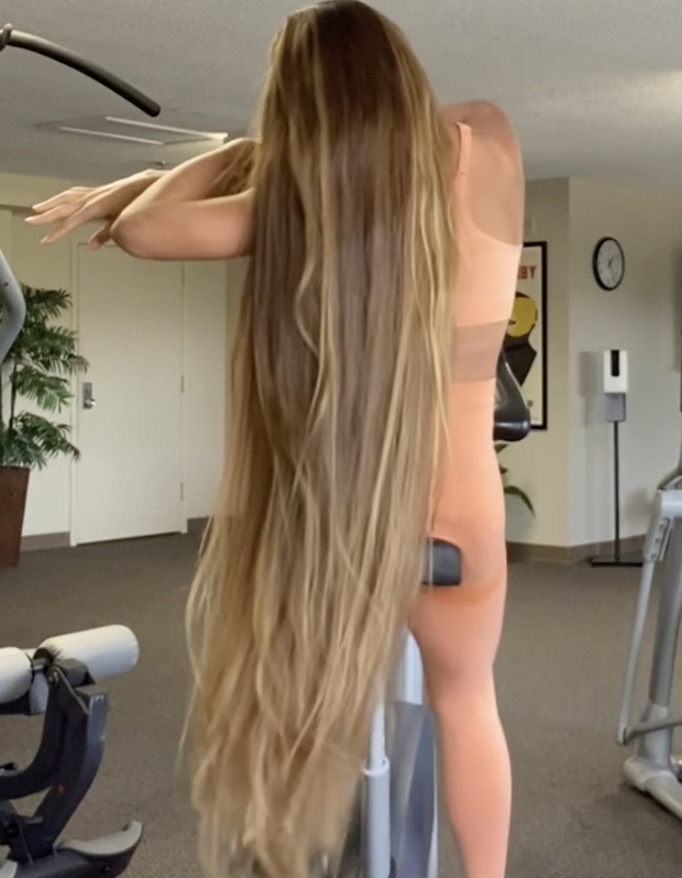 VIDEO - Real-Life Rapunzel&#x27;s workout