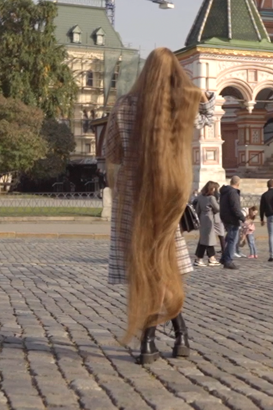 VIDEO - Rapunzel in the city