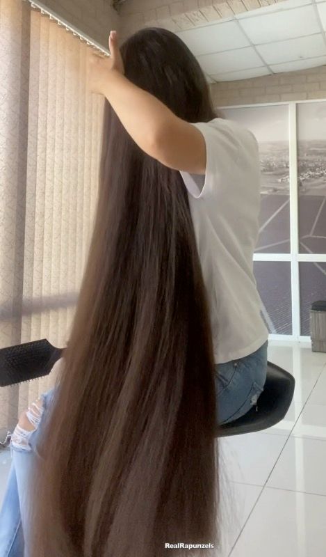 PHONE VIDEO - Insanely thick hair