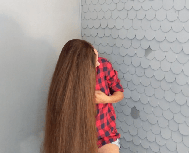 VIDEO - Massive hair deluxe