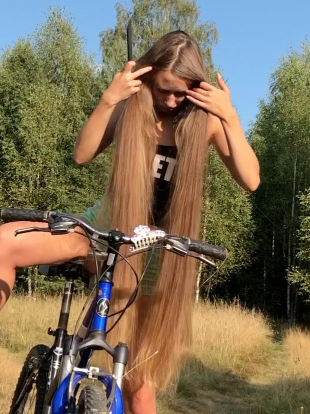 VIDEO - Vera&#x27;s bike (part 2)