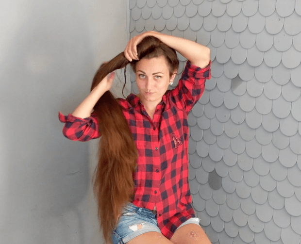 VIDEO - Massive hair deluxe
