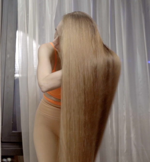 VIDEO - Super silky hair after a wash