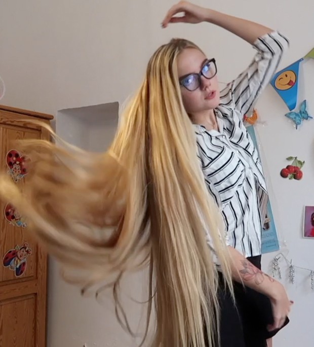 VIDEO - High energy, long hair