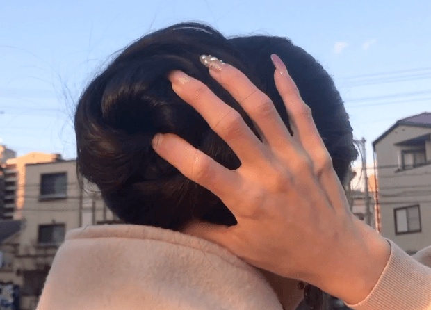 VIDEO - Floor length hair in public 2