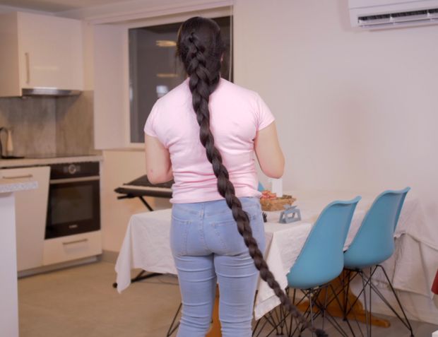 VIDEO - Isabell&#x27;s mega braid