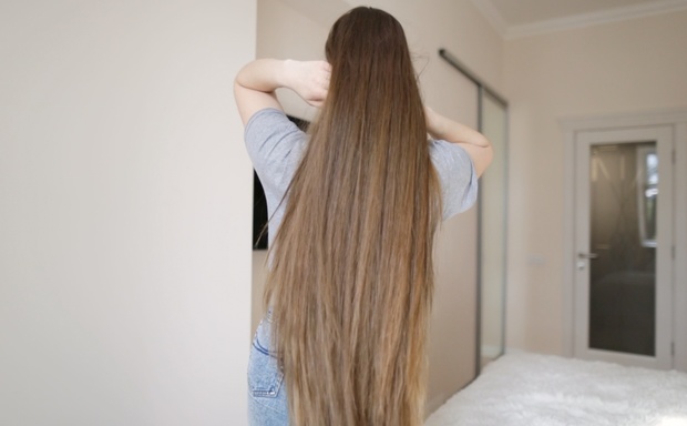 VIDEO - Young Rapunzel