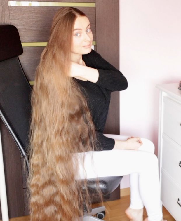 VIDEO - Ultra beautiful blonde