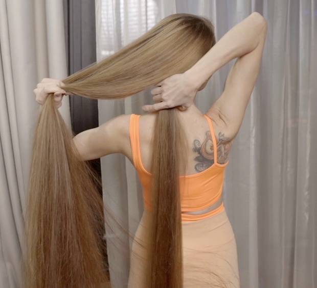 VIDEO - Super silky hair after a wash