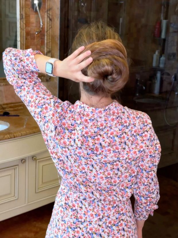 VIDEO - Extreme super thick and long hair