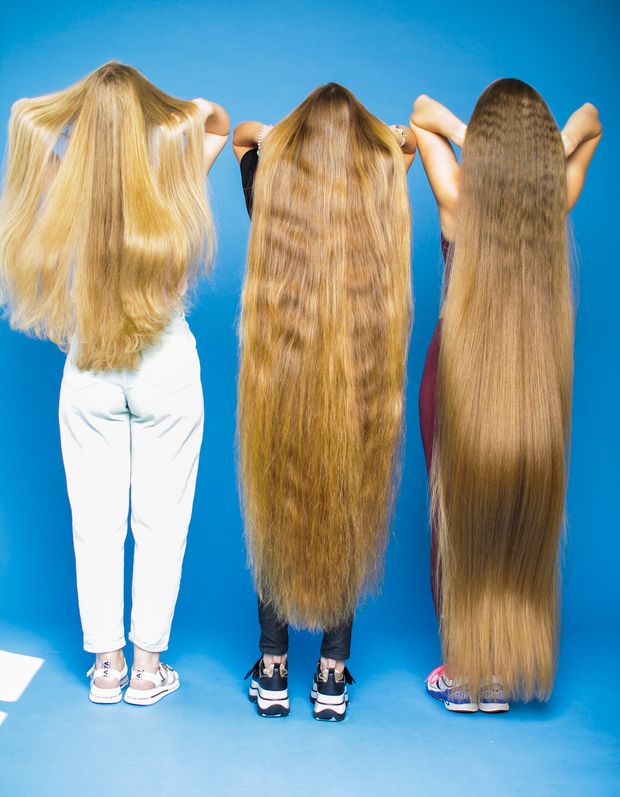 PHOTO SET - Triple long hair in motion photoshoot