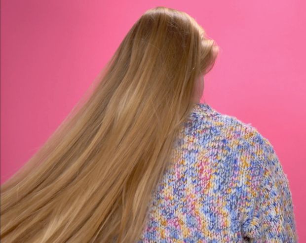 VIDEO - Blonde &amp; Pink