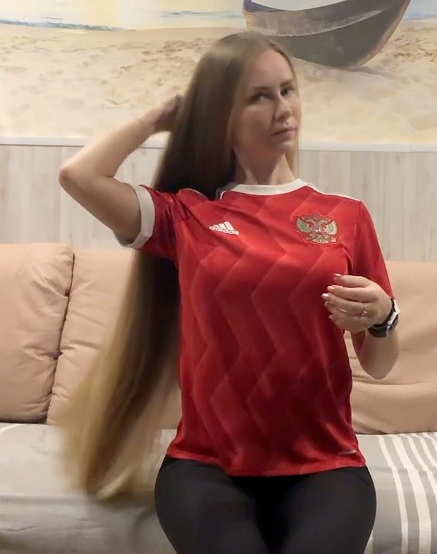 VIDEO - Not average hair