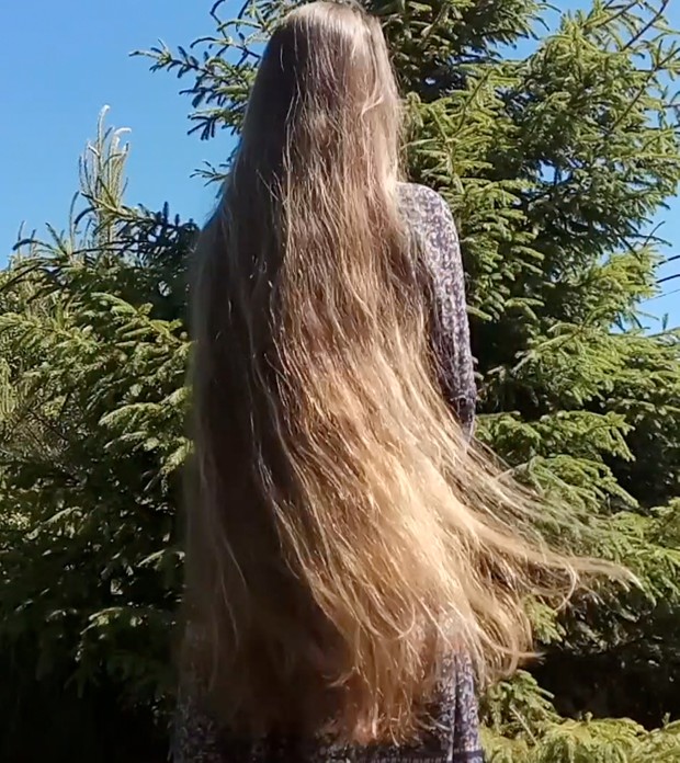 VIDEO - Vera in the sun (part 1)