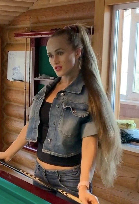 VIDEO - Pool table Rapunzel