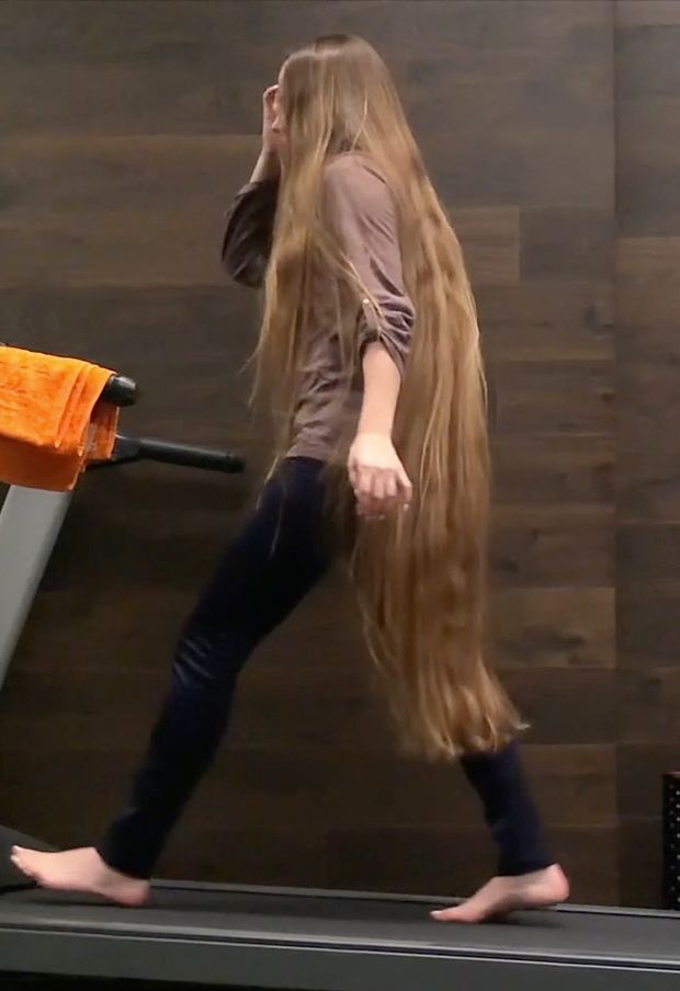 VIDEO - Treadmill Rapunzel